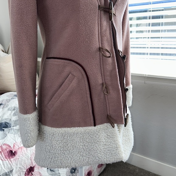 Y2K Paul Frank Sherpa Lined, Mauve Fleece jacket with zipper and wooden button - Picture 4 of 14
